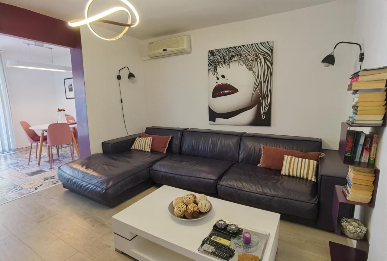 Pine And Lime Apartments พูลา ภายนอก รูปภาพ