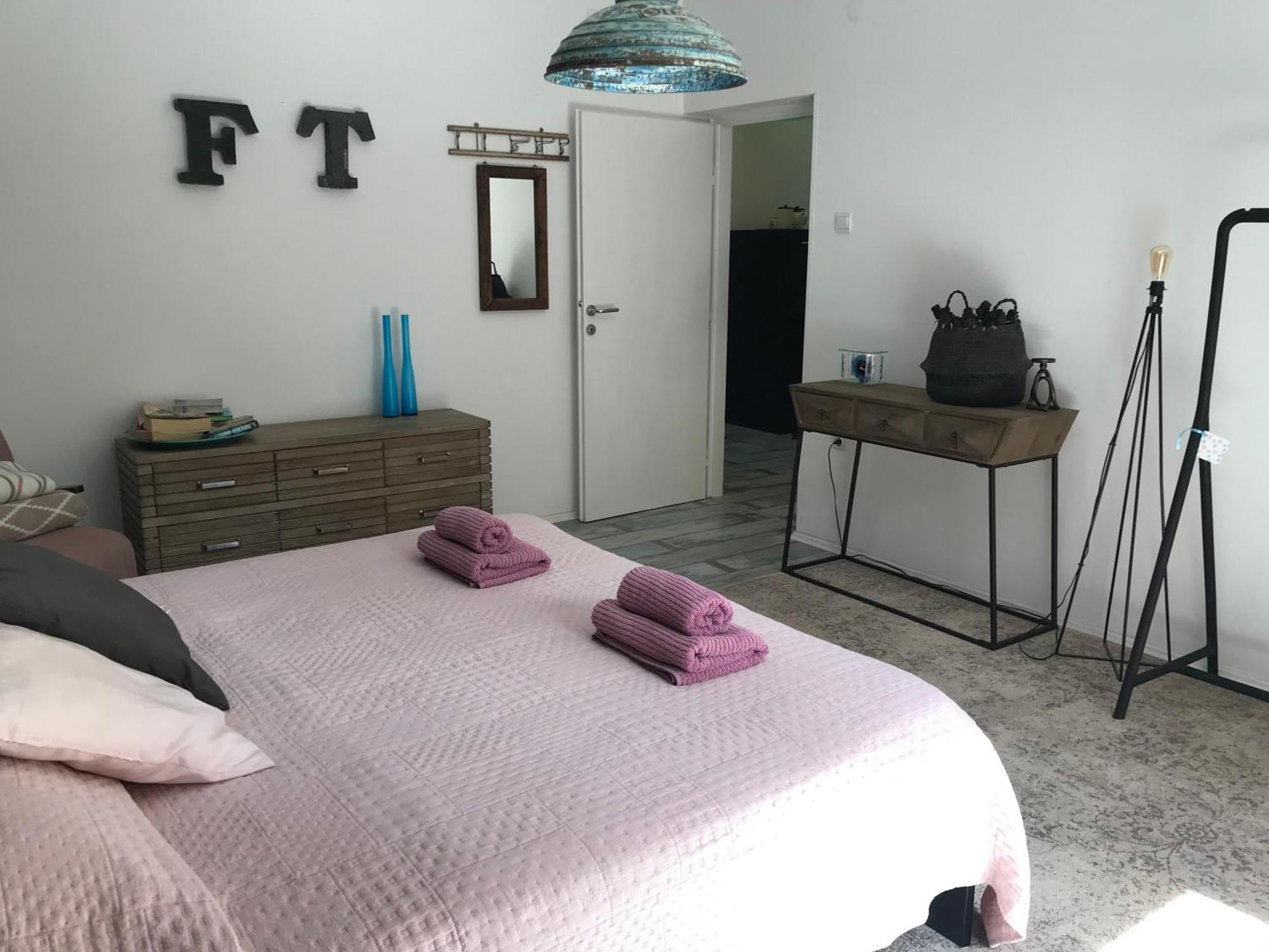 Pine And Lime Apartments พูลา ภายนอก รูปภาพ
